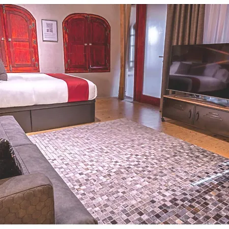 Apartment Casa Palacio Rodrigo De La Fuente By Principe David - Seis De Lujo - *